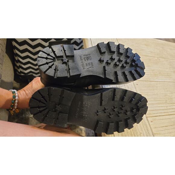 Jeffrey Campbell Women's Black Moto Boots Size 6 Silver Accents - Picture 6 of 8